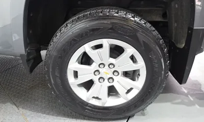 ChevroletGMDaewoo Colorado 2021, 39577 км, за 16519.05 USD - фото 21