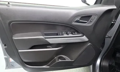 ChevroletGMDaewoo Colorado 2021, 39577 км, за 16519.05 USD - фото 24