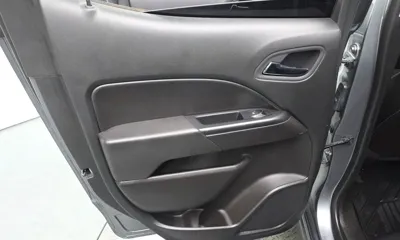 ChevroletGMDaewoo Colorado 2021, 39577 км, за 16519.05 USD - фото 25