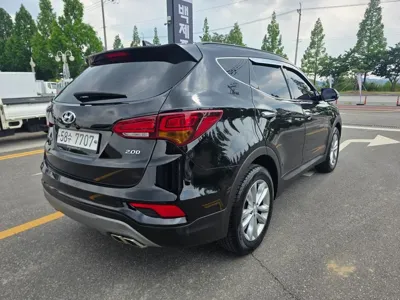 Hyundai Santafe 2018, 113264 км, за 9042.42 USD