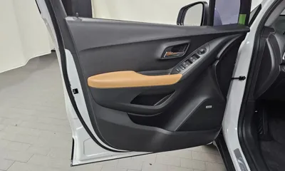 ChevroletGMDaewoo Trax 2017, 51937 км, за 5842.2 USD - фото 24