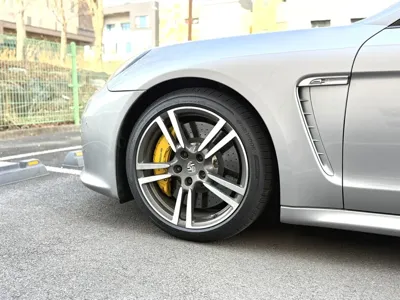 Porsche Panamera 2013, 68301 км, за 23003.72 USD