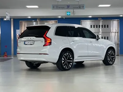 Volvo XC90 2026, 5753 км, за 63163.35 USD