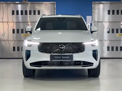 Volvo XC90 2026, 5753 км, за 63163.35 USD