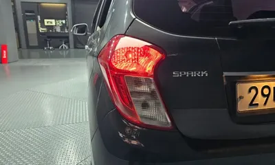 ChevroletGMDaewoo Spark 2017, 83132 км, за 3646.54 USD - фото 23