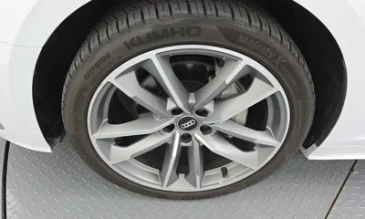 Audi A5 2021, 72769 км, за 20953.75 USD