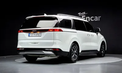 Kia Canival 2023, 83693 км, за 19686.23 USD