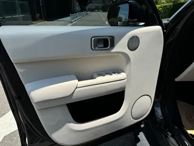 Li Auto Li L9 2022, 50000 км, за 25261.05 USD