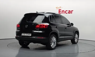 Volkswagen Tiguan 2016, 110423 км, за 8126.86 USD