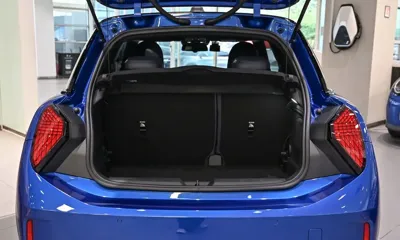 MINI Cooper 2025, 8906 км, за 22752.38 USD - фото 7