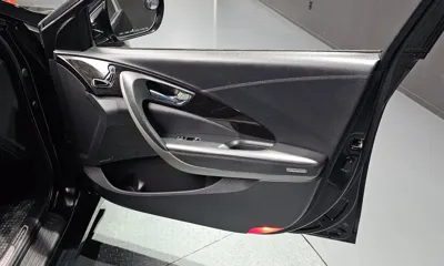 Hyundai Grandeur 2016, 126142 км, за 5202.84 USD - фото 24