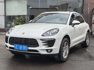 Porsche Macan · 2015 год