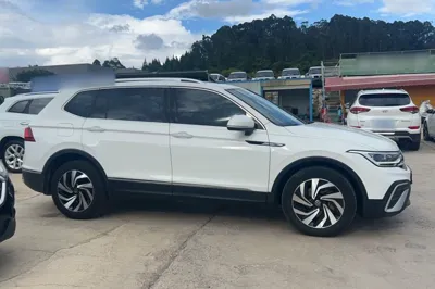 Volkswagen Tiguan L 2022, 72900 км, за 16754 USD