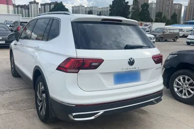 Volkswagen Tiguan L 2022, 72900 км, за 16754 USD - фото 7