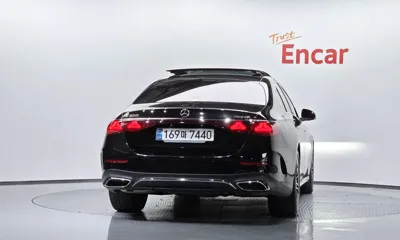 Mercedes-Benz E-Class 2025, 29985 км, за 51135.62 USD