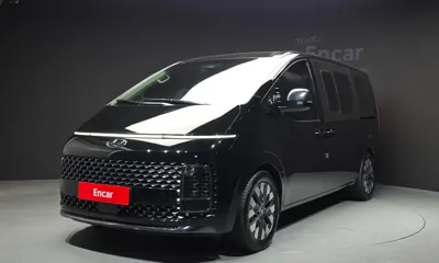 Hyundai Staria · 2023 год