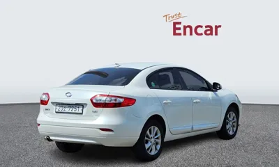 Renault-KoreaSamsung SM3 2015, 102822 км, за 2145.22 USD