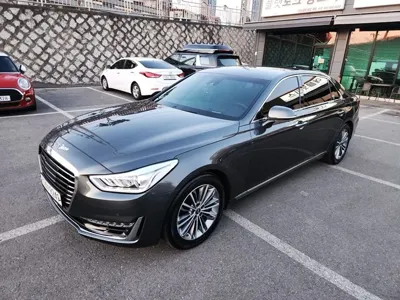 Genesis EQ900 · 2018 год