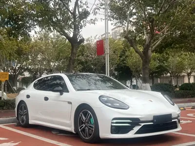 Porsche Panamera 2011, 80000 км, за 14567.11 USD