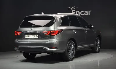 Infiniti QX60 2017, 121447 км, за 7995.84 USD