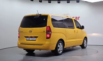 Hyundai Starex 2019, 91781 км, за 8342.09 USD