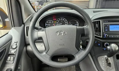 Hyundai Starex 2019, 91781 км, за 8342.09 USD - фото 15