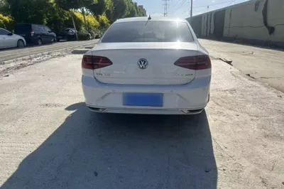 Volkswagen Lamando 2019, 27500 км, за 10870 USD