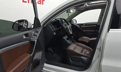 Volkswagen Tiguan 2015, 111214 км, за 5513.98 USD - фото 10