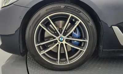 BMW 5-Series 2021, 77733 км, за 19372.03 USD