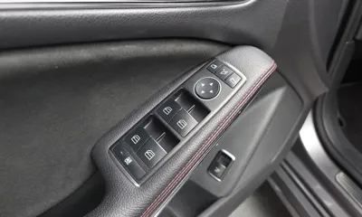 Mercedes-Benz CLA-Class 2018, 101300 км, за 8336.62 USD - фото 28