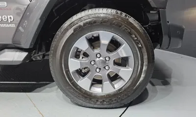 Jeep Wrangler 2021, 84512 км, за 24204.16 USD