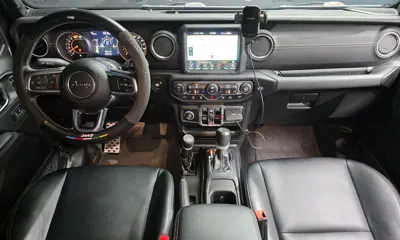 Jeep Wrangler 2021, 84512 км, за 24204.16 USD - фото 7