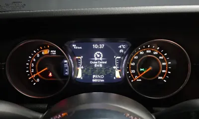 Jeep Wrangler 2021, 84512 км, за 24204.16 USD - фото 8
