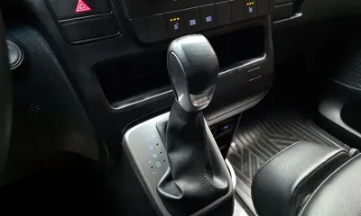 Hyundai Staria 2022, 65597 км, за 20425.72 USD - фото 9