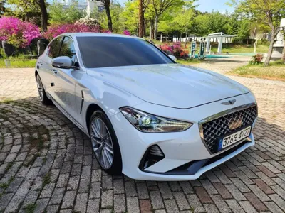 Genesis G70 2019, 165000 км, за 10174.61 USD