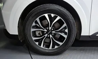 Kia Canival 2021, 156226 км, за 14141.02 USD