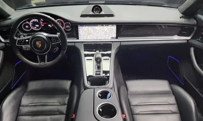 Porsche Panamera 2019, 79648 км, за 59523.82 USD - фото 7
