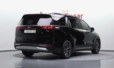 Kia Canival 2021, 107780 км, за 14832.18 USD