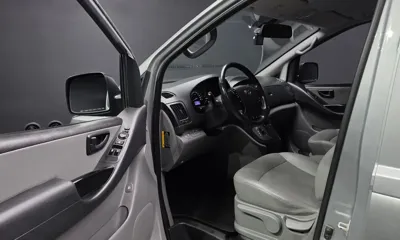 Hyundai Starex 2019, 145999 км, за 9124.33 USD - фото 10