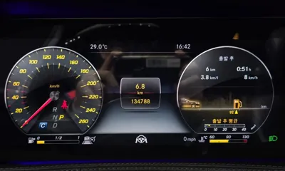 Mercedes-Benz S-Class 2019, 134788 км, за 26602.72 USD - фото 8