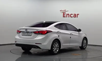 Hyundai Avante 2014, 130982 км, за 3610.35 USD