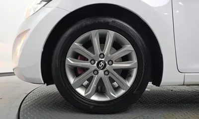 Hyundai Avante 2014, 130982 км, за 3610.35 USD