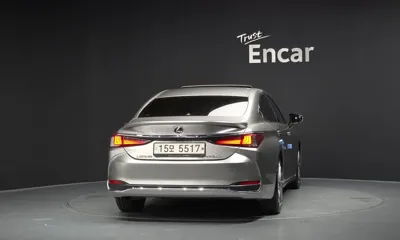 Lexus ES 2019, 55308 км, за 24222.13 USD