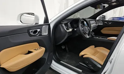 Volvo XC60 2019, 76549 км, за 20677.43 USD - фото 10