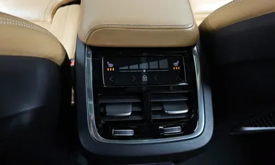 Volvo XC60 2019, 76549 км, за 20677.43 USD - фото 18