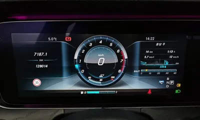 Mercedes-Benz E-Class 2017, 128014 км, за 12751.9 USD - фото 8