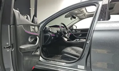 Mercedes-Benz E-Class 2017, 128014 км, за 12751.9 USD - фото 10