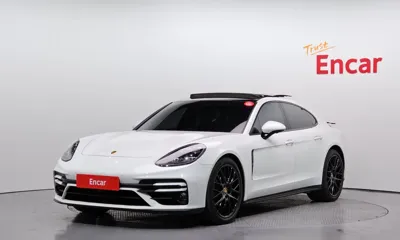 Porsche Panamera · 2021 год