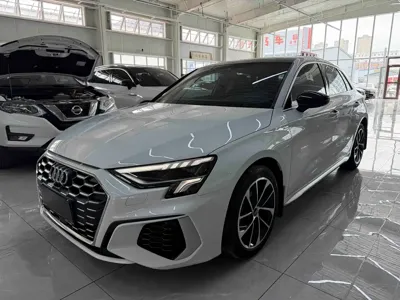 Audi A3 · 2022 год