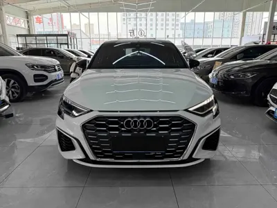 Audi A3 2022, 36600 км, за 17215.68 USD
